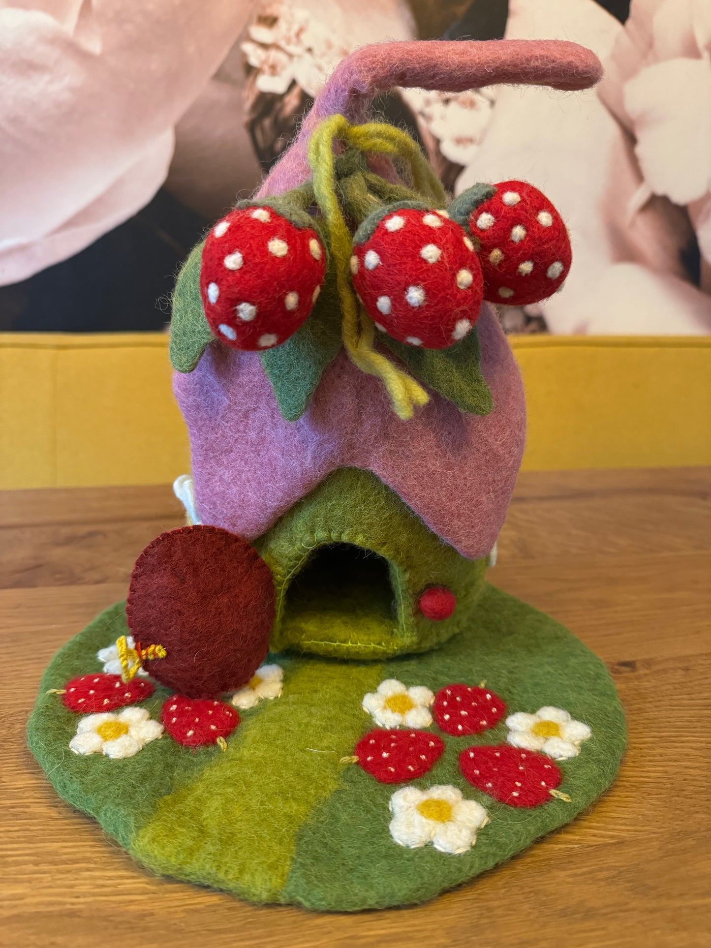 Wolvilten aardbeien huisje