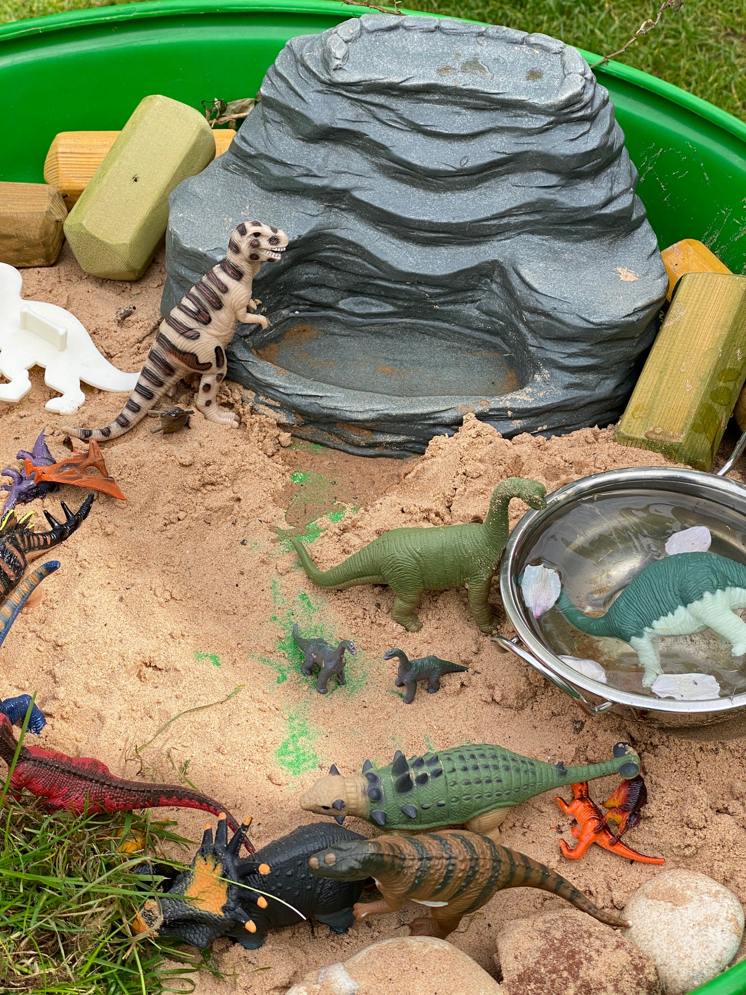 Yellow Door - Waterval