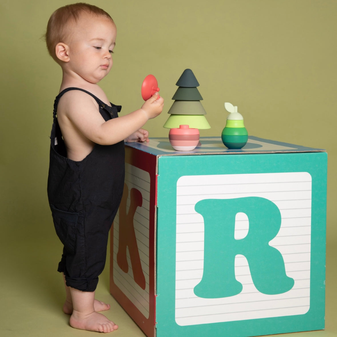 Little L – Stapeltoren Dennenboom – Groen